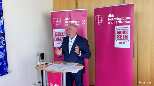 dbb Chef Ulrich Silberbach beim digitalen Branchentag dbb Chef Ulrich Silberbach beim digitalen Branchentag