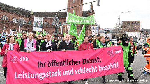 Demo in Wiesbaden Demo in Wiesbaden