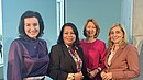 Gruppenfoto von vier Frauen, die in die Kamera schauen. Es handelt sich um dbb frauen-Chefin Milanie Kreutz, Forschungsministerin Dorothee Bär, Dr. Anja Weisgerber MdB und Gesundheitsministerin Nina Warken