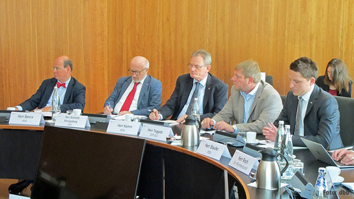 Fachgespräch Arbeitszeit Fachgespräch Arbeitszeit