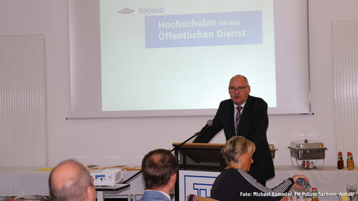 Friedhelm Schäfer (2.v.r.) bei der Preisverleihung Friedhelm Schäfer (2.v.r.) bei der Preisverleihung