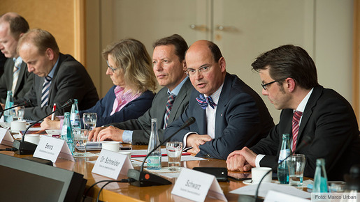 Beteiligungsgespräch zum Entwurf eines Bundesbesoldungs- und Versorgungsanpassungsgesetzes 2014/2015