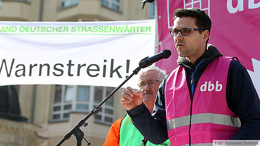 Warnstreiks und Demos in Hessen