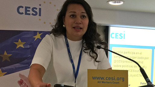 Milanie Hengst, Vorstandsmitglied der dbb bundesfrauenvertretung Milanie Hengst, Vorstandsmitglied der dbb bundesfrauenvertretung