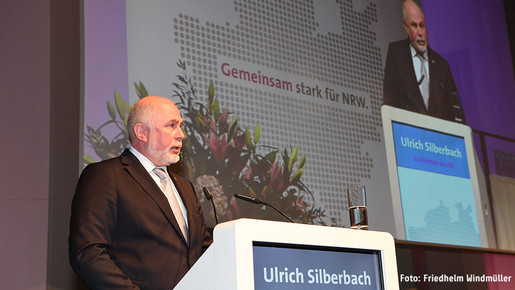 Ulrich Silberbach auf dem Gewerkschaftstag des DBB NRW