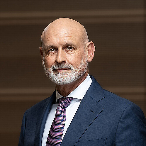 Das Foto zeigt Volker Geyer, Bundesvorsitzender des dbb