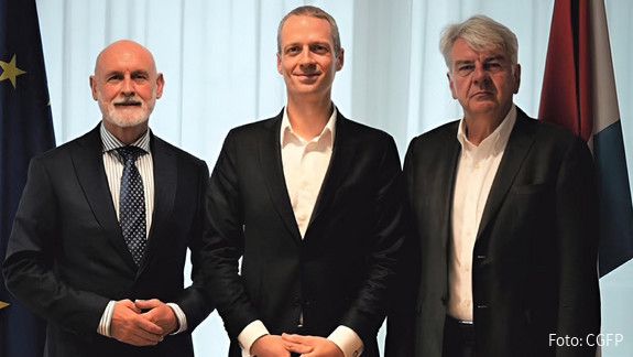 Volker Geyer mit dem luxemburgischen Minister für den öffentlichen Dienst, Serge Wilmes, und CGFP-Nationalpräsident Romain Wolff