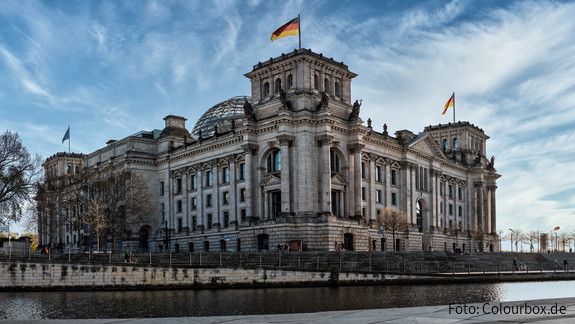 Außenansicht Deutscher Bundestag, Reichstagsgebäude Berlin