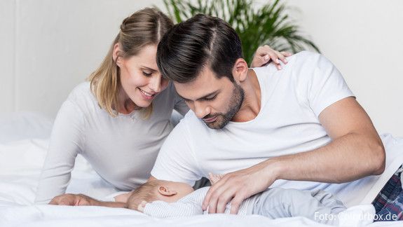 Eltern mit ihrem Baby Eltern