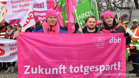 Einkommensrunde 2023 bei Bund und Kommunen: Verhandlungsauftakt Einkommensrunde, 2023, Bund, Kommunen, Potsdam, Verhandlungsauftakt