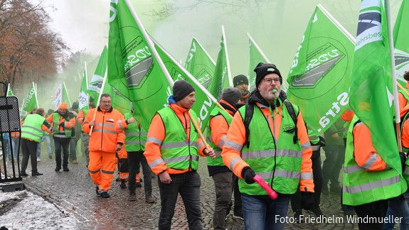 Einkommensrunde 2023, TdL, Demo Potsdam, Tarifverhandlungen, dritte Runde
