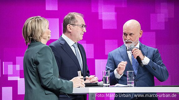 Gespräch bei der dbb Jahrestagung 2026: Alexander Dobrindt und Volker Geyer