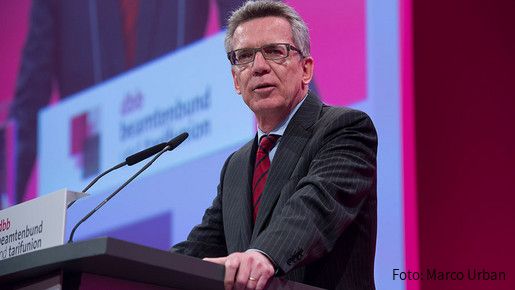 Bundesinnenminister Thomas de Maizière bei der dbb Jahrestagung 2015 Bundesinnenminister Thomas de Maizière bei der dbb Jahrestagung 2015