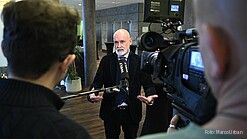 Arbeitgeber Staat muss attraktiver werden und besser bezahlen 