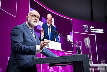 Ob bei Stromausfall oder Licht: Die Leute wollen sehen, dass der Staat funktioniert!