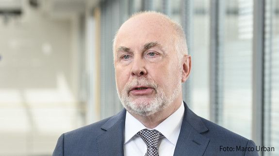 dbb Chef Ulrich Silberbach im Gespräch