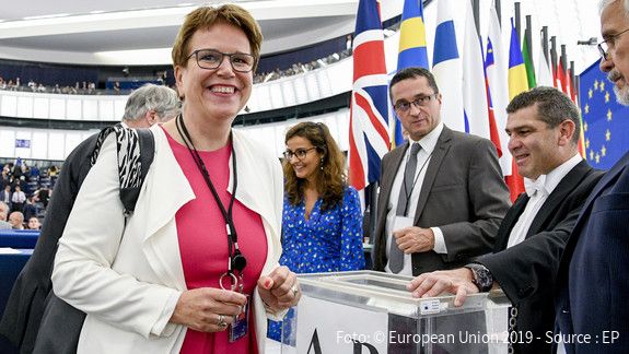 9th parliamentary term [14157], BISCHOFF, Gabriele (S&D, DE) [14500], Strasbourg [4228]