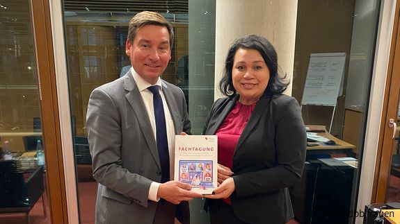 Sebastian Hartmann und Milanie Kreutz Sebastian Hartmann und Milanie Kreutz