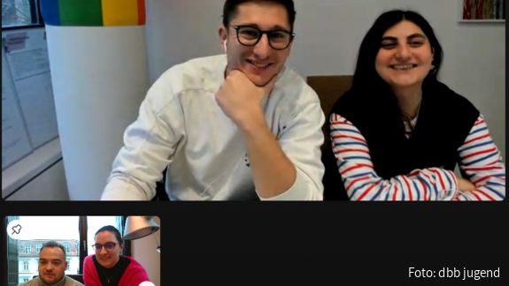 Haben über den Fachkräftemnagel im öffentlichen Dienst gesprochen: Matthäus Fandrejewski, Jugend-Referentin Viktoria Matzen, Philipp Türmer und Jusos-Geschäftsführerin Anna Kasparyan. 