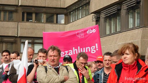 CFM-Beschäftigte beginnen unbefristeten Streik