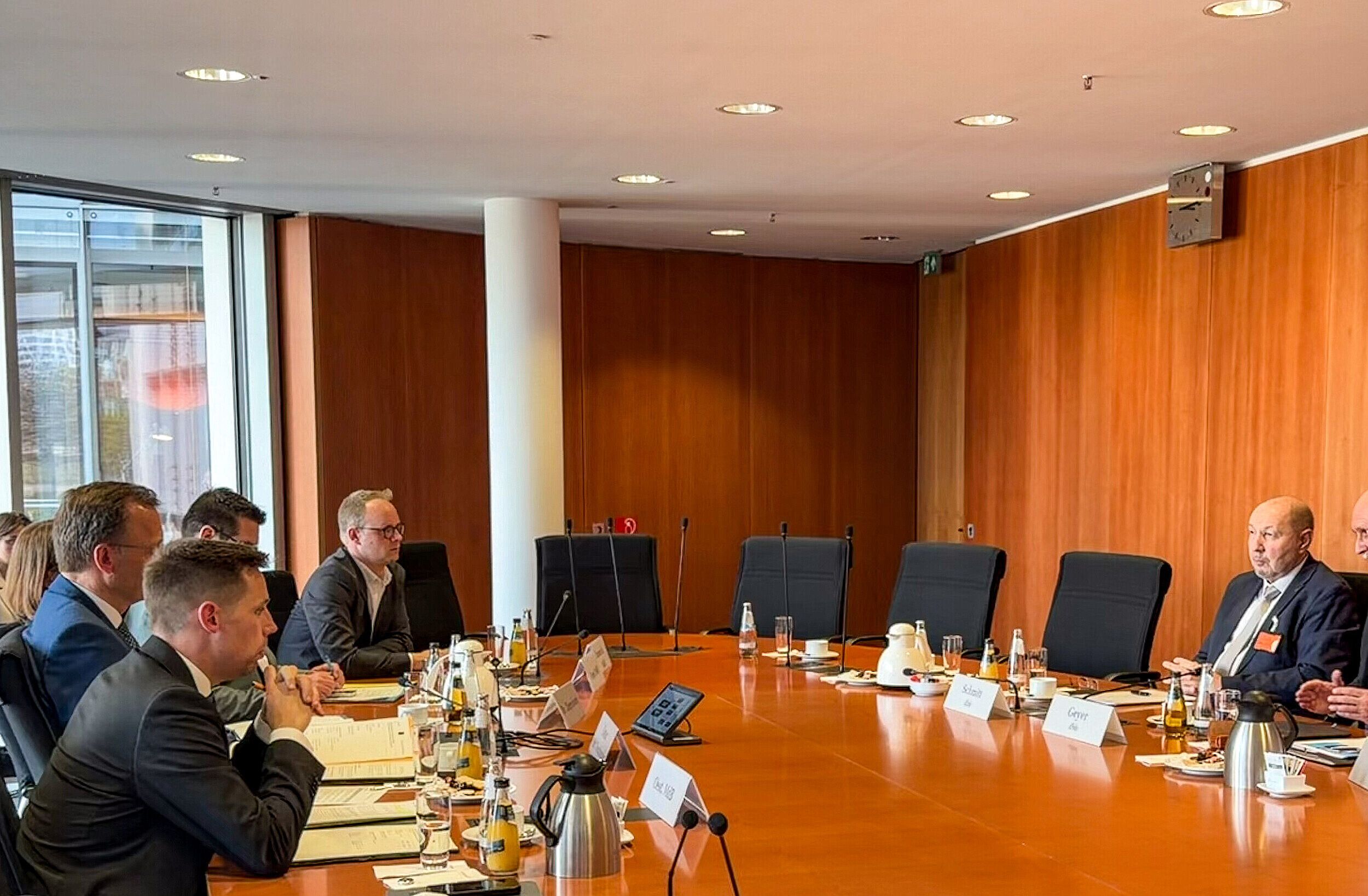 „Wer die Beschäftigten des öffentlichen Dienstes angreift, greift den Staat an“